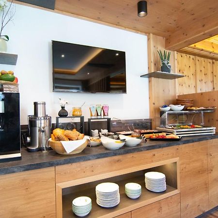 Koecks Bed & Breakfast Galtür Екстериор снимка