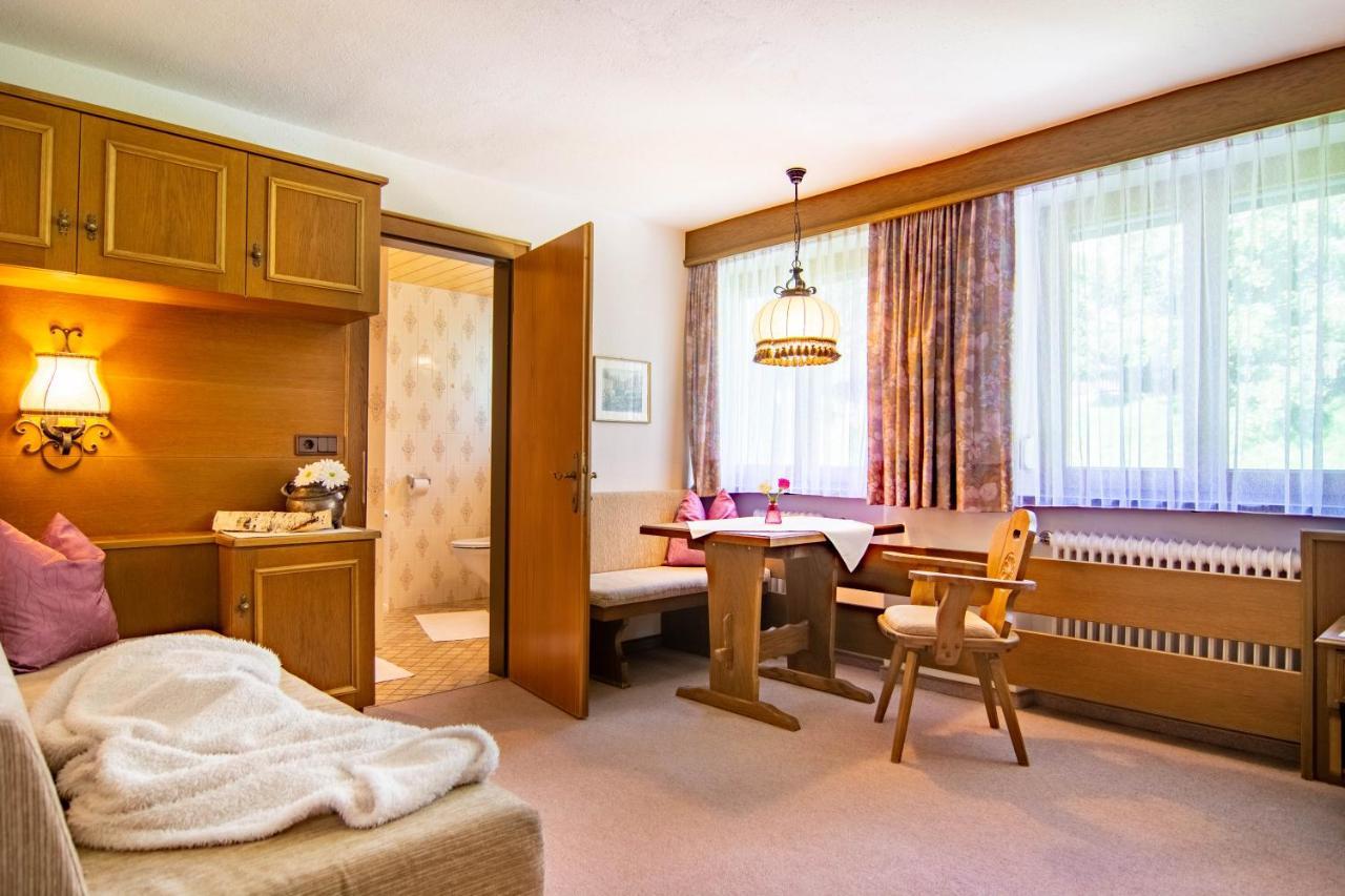 Koecks Bed & Breakfast Galtür Екстериор снимка