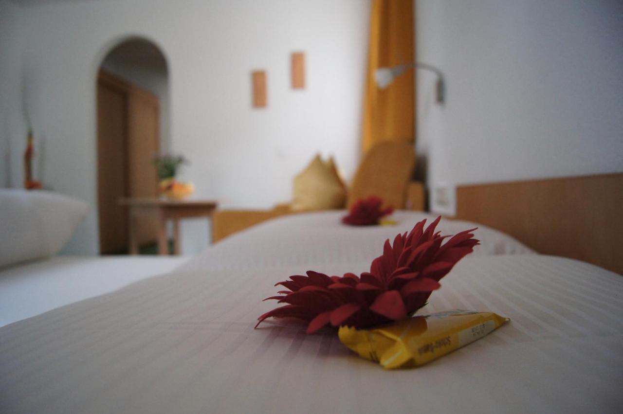 Koecks Bed & Breakfast Galtür Екстериор снимка
