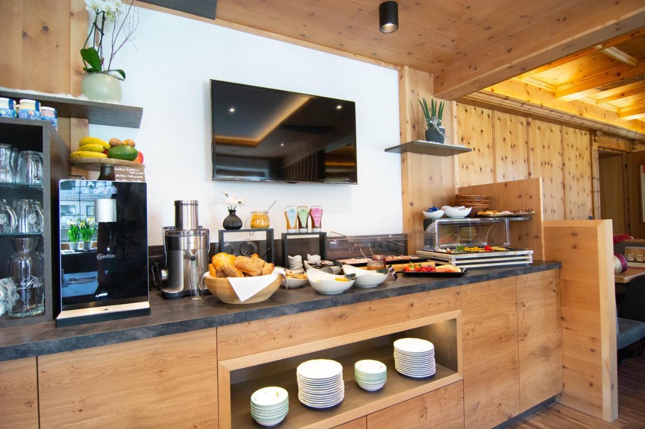 Koecks Bed & Breakfast Galtür Екстериор снимка