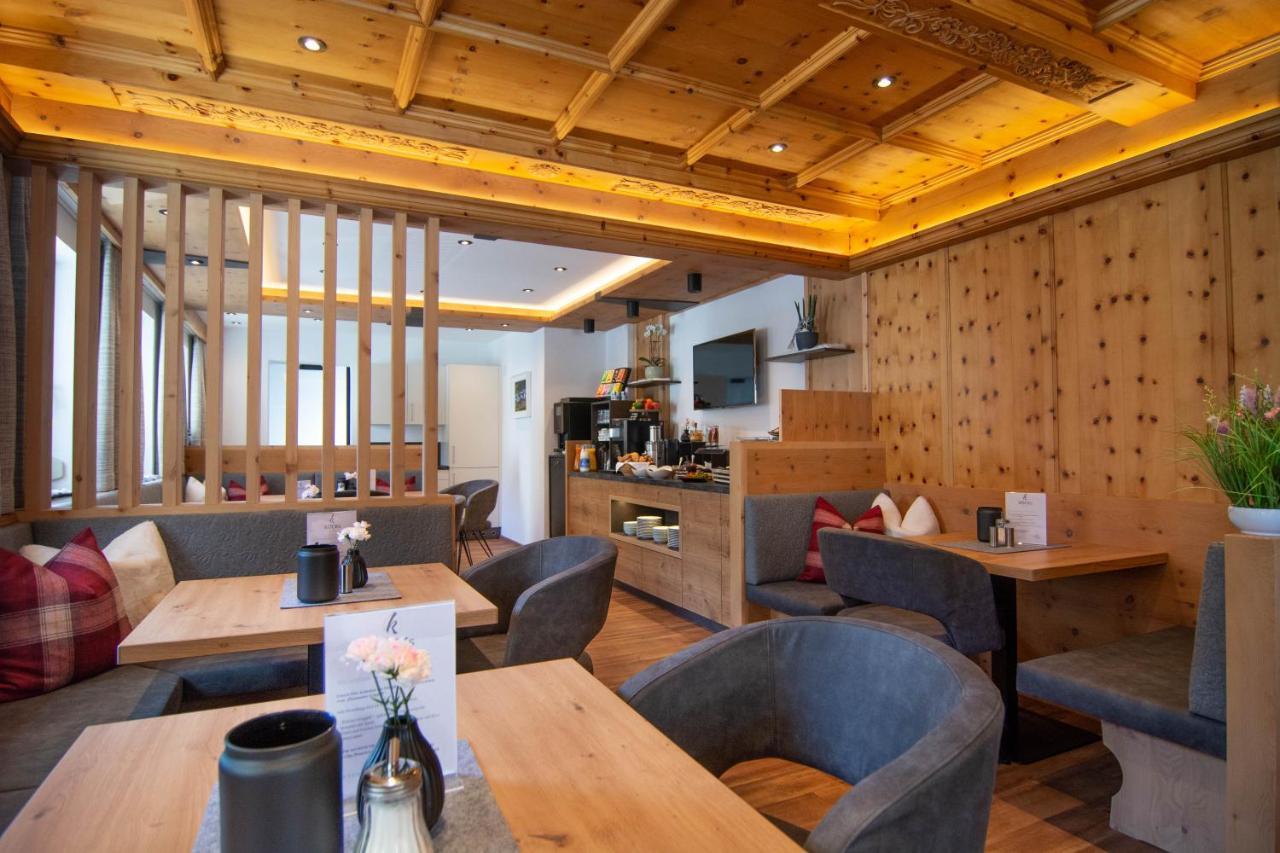 Koecks Bed & Breakfast Galtür Екстериор снимка